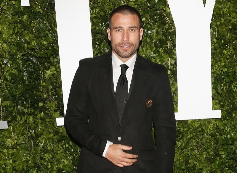 Rafael Amaya reaparece y confirma que Aurelio Casillas vuelve para la temporada 10 de El Señor de los Cielos