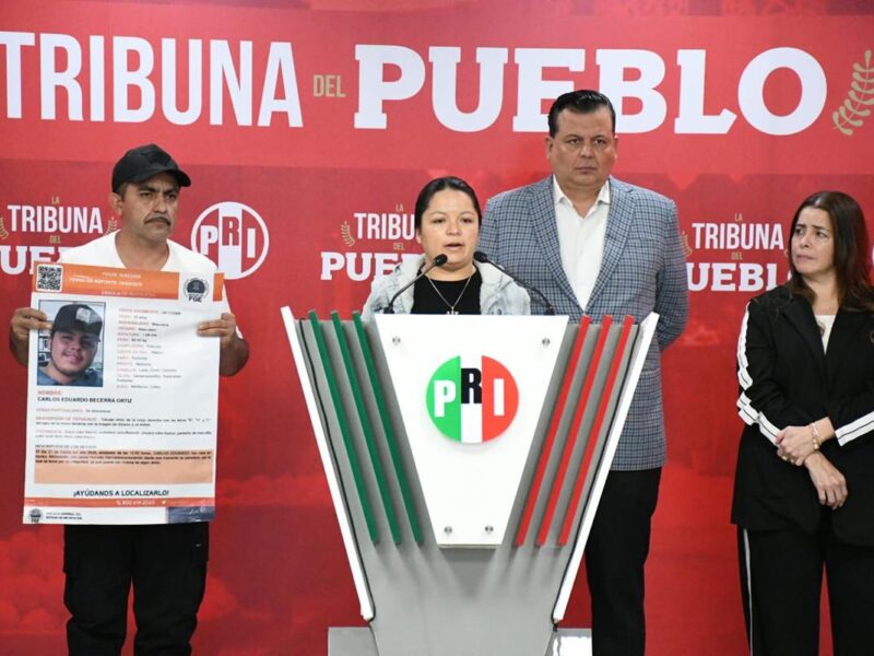 Reprochan omisiones en desaparición de 2 jóvenes en Irimbo; acusan a policías municipales