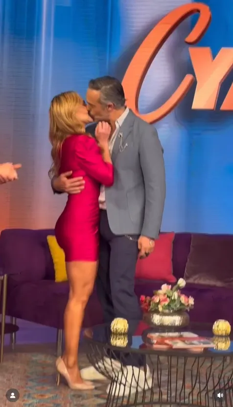 ¿Romance o actuación? Ximena Córdoba y Carlos Arenas aclaran qué pasó tras su beso en Cuéntamelo, ya!-1