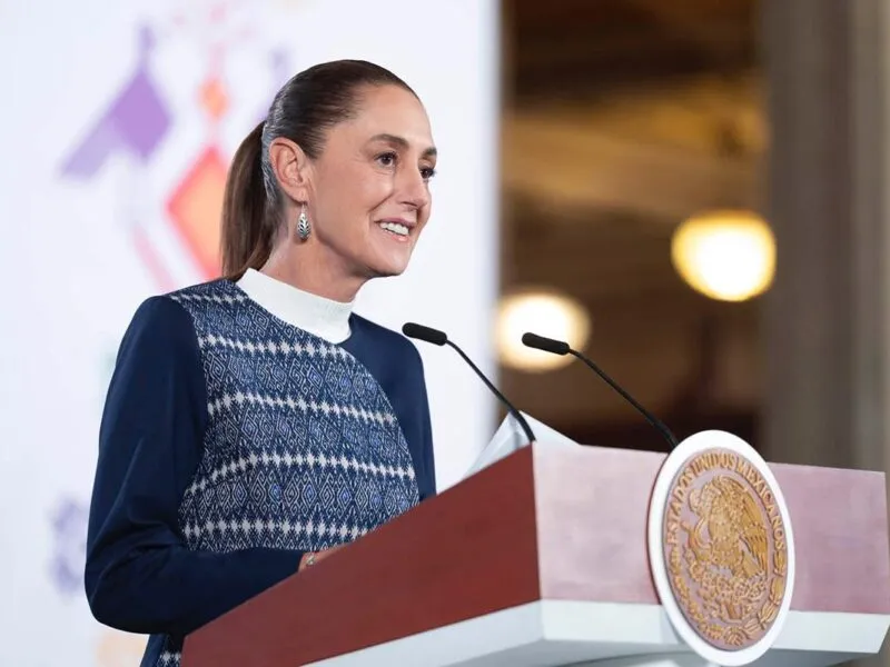 Sheinbaum afirma que continúa el envío de ayuda humanitaria a Cuba