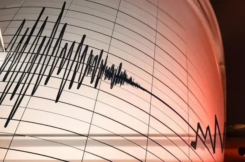sismo de 6.5 sacude a México; alerta se activa durante mañanera de Sheinbaum