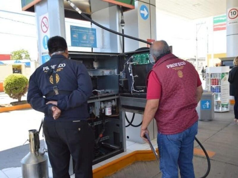 Sujetos armados impiden inspección de Profeco en gasolinera de Tepalcatepec