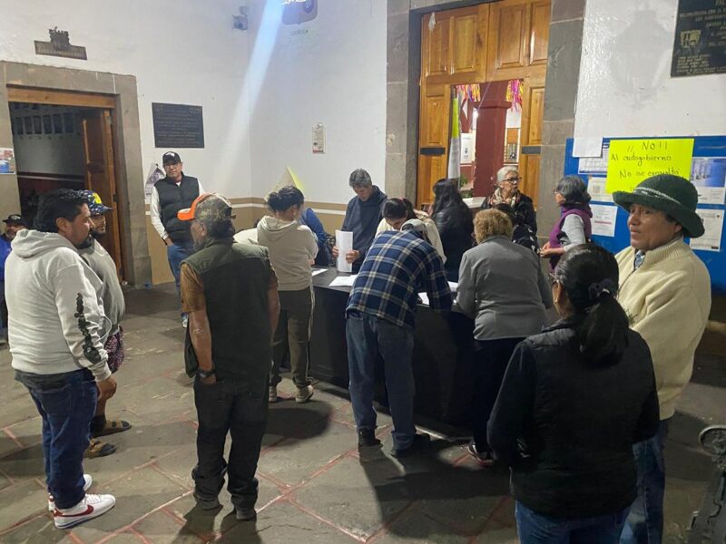 Tras bloqueos y hechos violentos, habrá consulta para determinar autogobierno en El Calvario, Michoacán