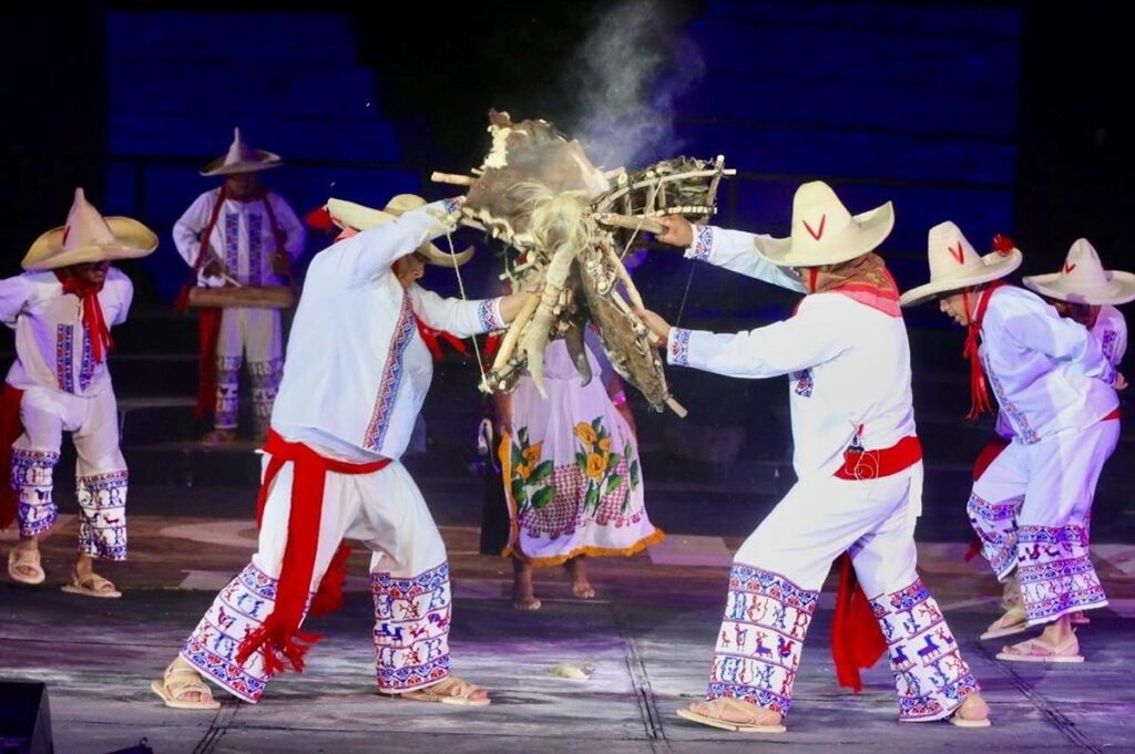 Alistan K’uínchekua: cultura viviente de Michoacán