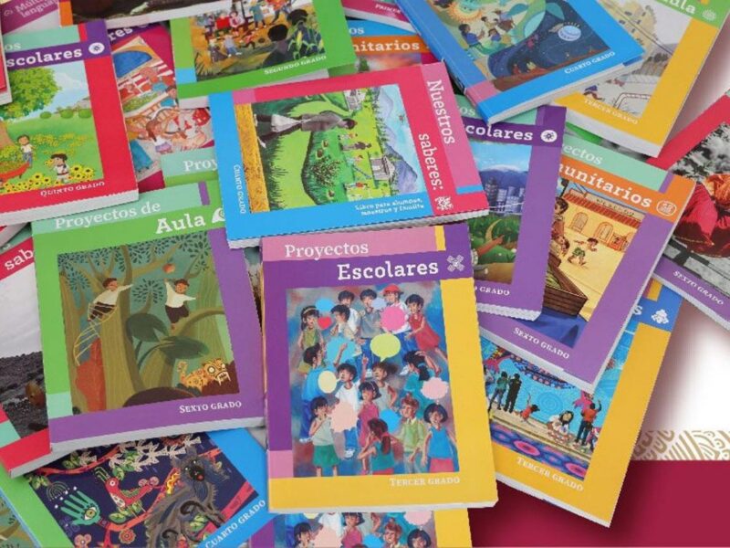 Ante remoción de Arriaga, Sheinbaum descarta cambios en libros de texto gratuitos