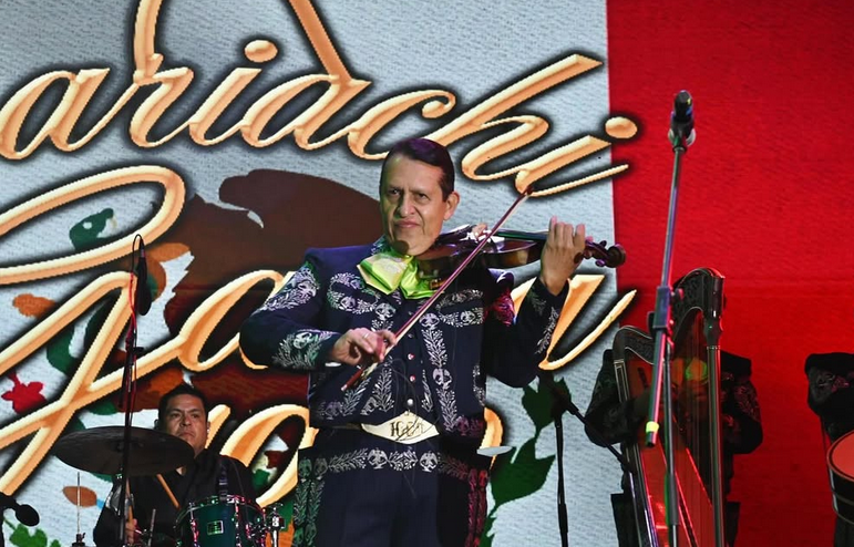 Asaltan al líder de Mariachi Gama 1000 tras retirar 150 mil pesos en Tlalnepantla