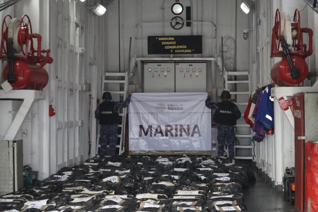 Asegura Semar aproximadamente 188 bultos de cocaína en Colima-2