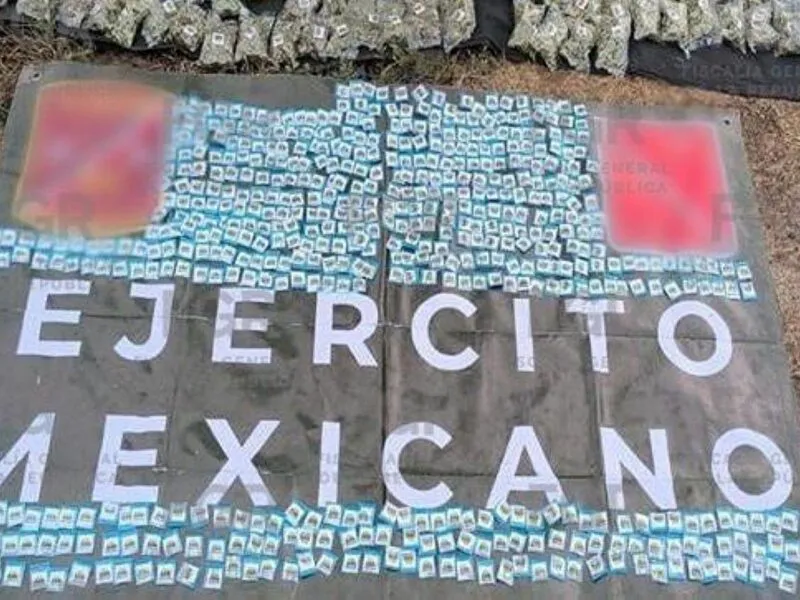 Aseguran vehículo con más de un kilo de narcóticos en Tacámbaro, Michoacán