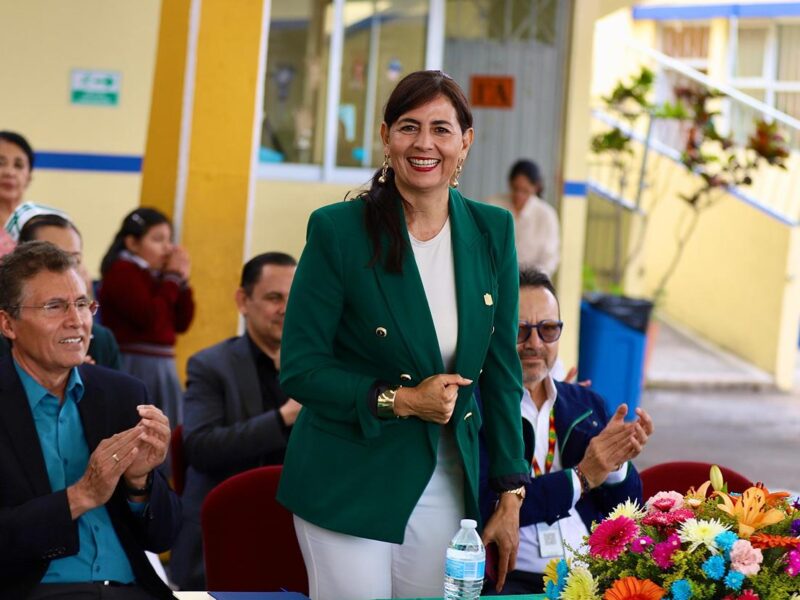 Beca Rita Cetina apoya a 427 mil estudiantes de primaria en Michoacán.