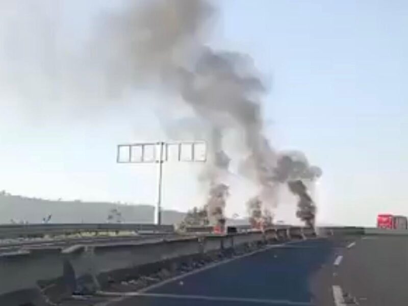 bloqueos no cesan en Jalisco tras dos días del operativo contra "El Mencho"