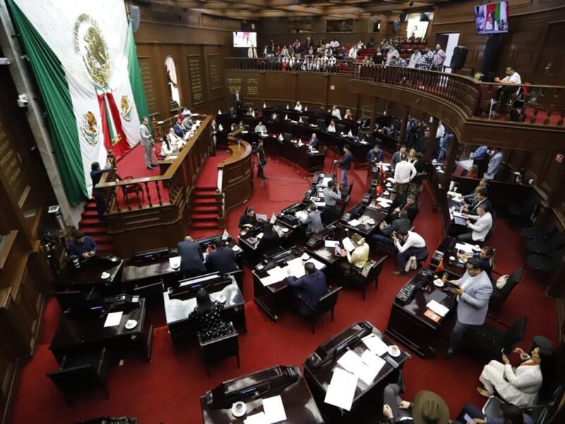 Choferes violentos podrían perder la licencia: Congreso de Michoacán endurece sanciones al transporte público