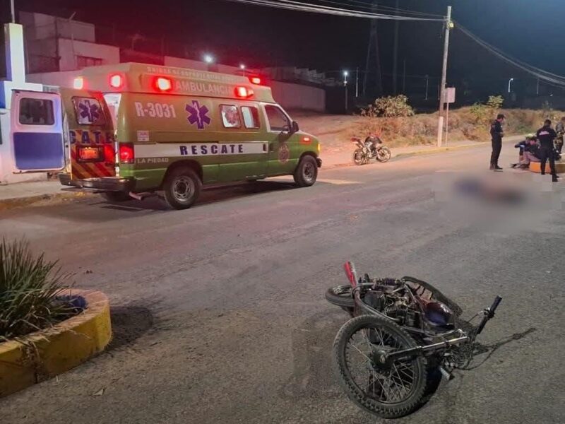 Choque entre motocicletas deja a dos jóvenes sin vida en La Piedad