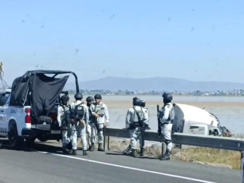 Choque entre un tráiler y un particular deja una persona sin vida en las inmediaciones del Lago de Cuitzeo