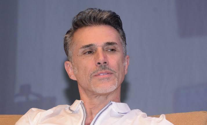 CNHJ de Morena castiga a Sergio Mayer: suspensión provisional por participar en reality show