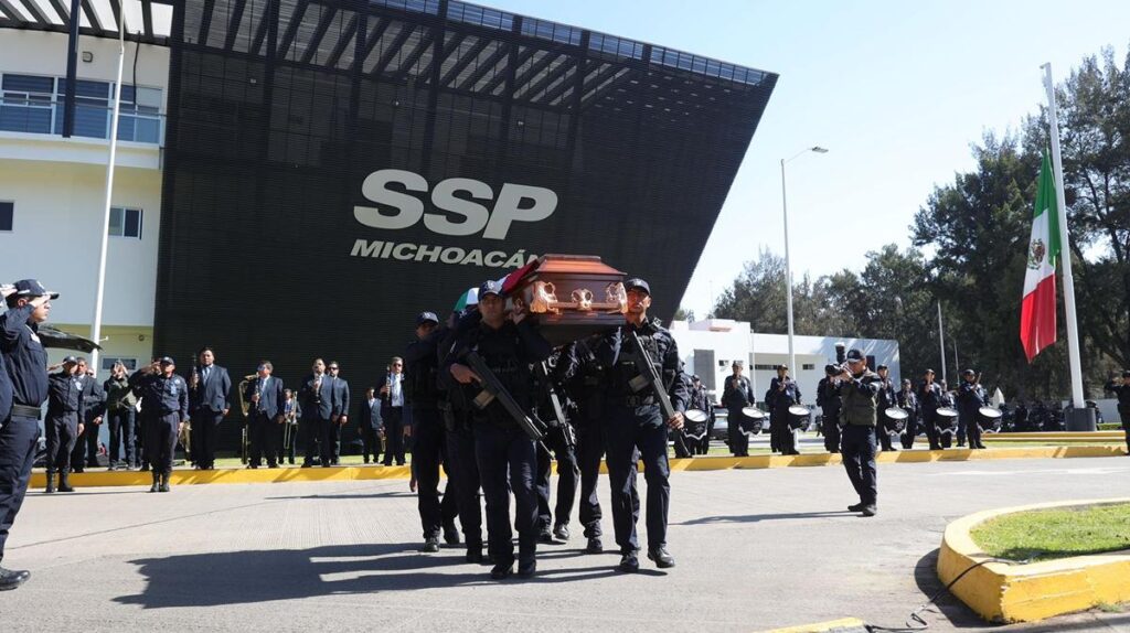 Con honores despide Guardia Civil a la policía Karla Patiño, caída en cumplimiento del deber en Michoacán-2