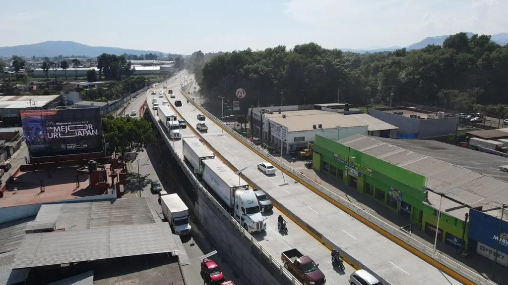 Con paso “La Hielera”, se beneficia sectores productivos en Uruapan