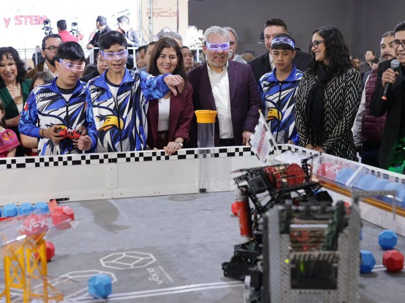 Convoca Bedolla a jóvenes michoacanos a crear red social 100 % mexicana 1