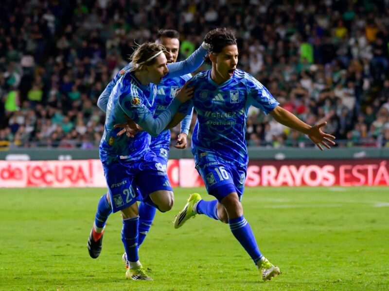 En el duelo de fieras los Tigres vencen al León en su casa