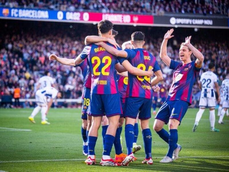 FC Barcelona recuperó la cima de LaLiga con triunfo 3-0 sobre Levante