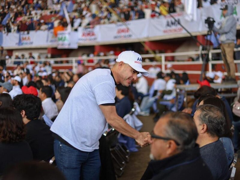 Fito Torres, moreliano interesado en el desarrollo de su estado, participa en encuentro ciudadano AMA Michoacán-1