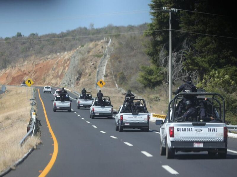 Guardia Civil blinda 13 regiones de Michoacán para seguridad.