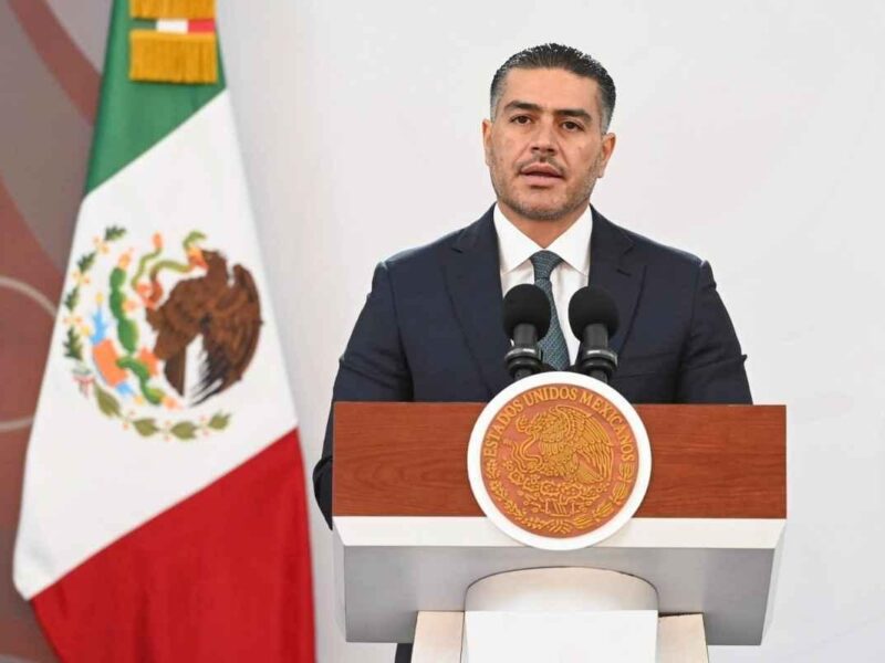 Harfuch promete más arrestos por crimen de asesinato de Carlos Manzo en Uruapan.
