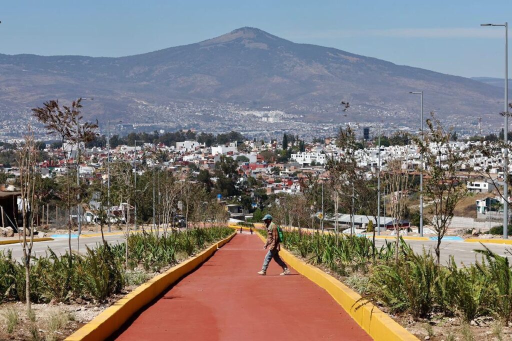 Inauguración de ampliación de Avenida Amalia Solórzano en Morelia