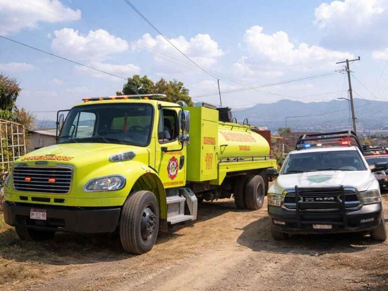 Incendio consume tres casas en Ciudad Jardín, Morelia