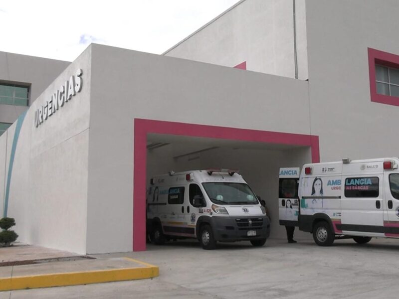 Joven se impacta en su motocicleta contra una grúa y pierde la vida