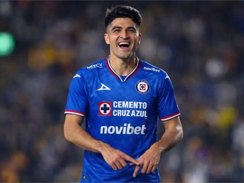 Nicolás Ibañéz es nuevo centro delantero del Cruz Azul