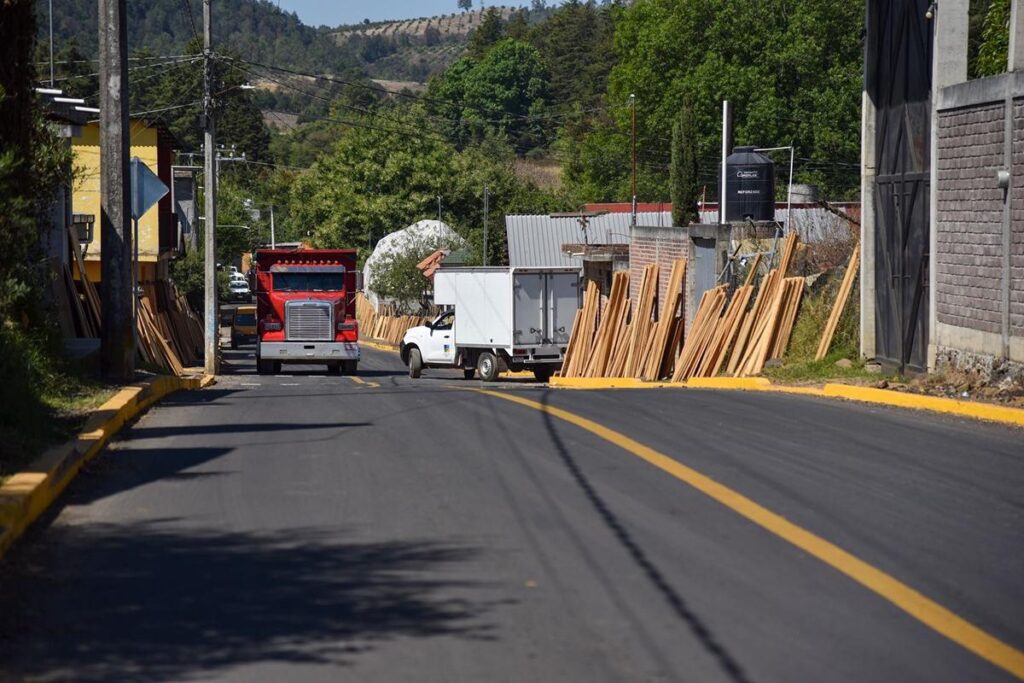 SCOP fortalece la Meseta Purépecha con infraestructura educativa, vial y de seguridad-2