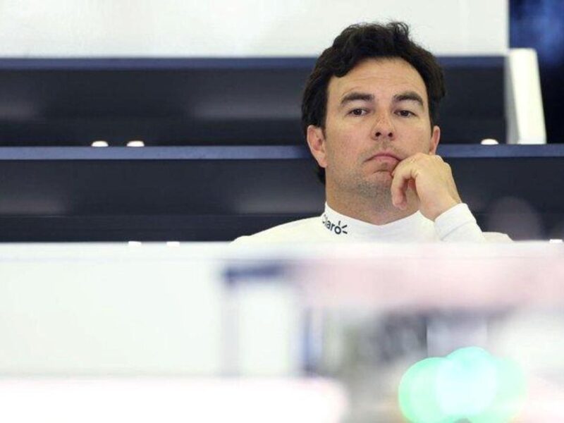 Sergio Pérez con contratiempos técnicos con Cadillac en los Test de F1 en Bahréin