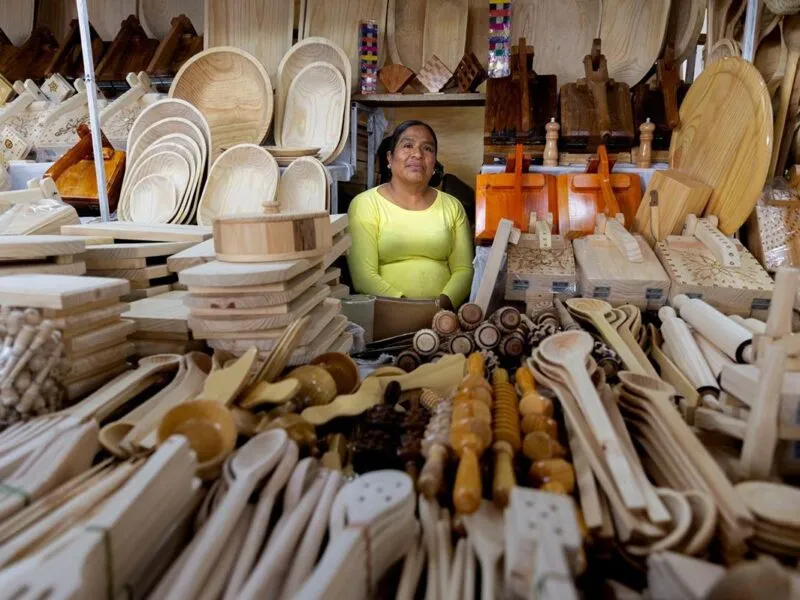 tradicional Tianguis Artesanal de Uruapan 1