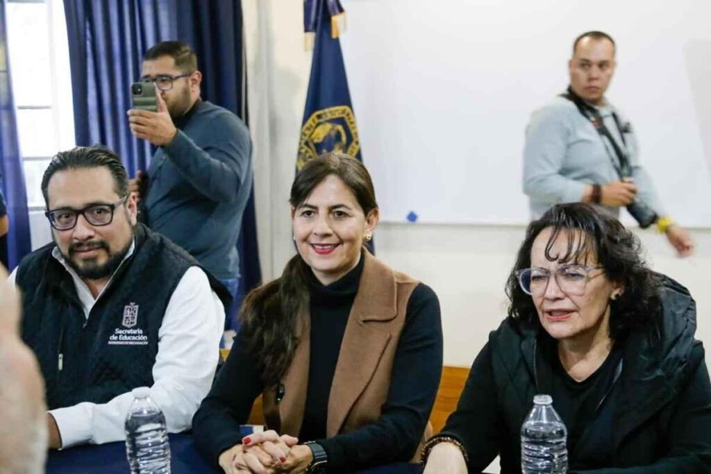 Universidad Rosario Castellanoss inicia clases en Michoacán con más de 700 alumnos 1