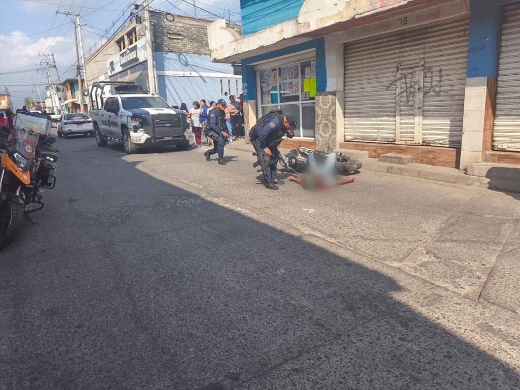 Uruapan: por razones desconocidas atacan a balazos a un motociclista-1