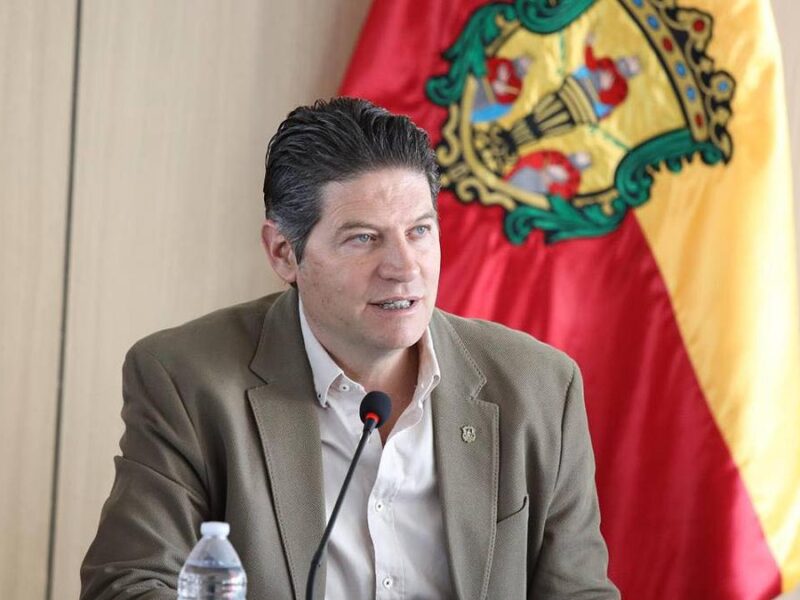 Alfonso Martínez abre diálogo con PAN y PRI rumbo a 2027