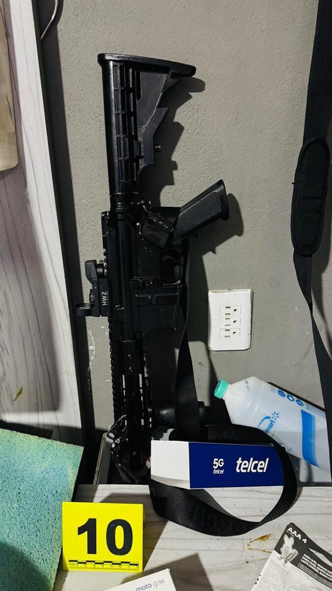 Aseguradas 3 personas, droga, armas y vehículos en región Morelia: SSP-3