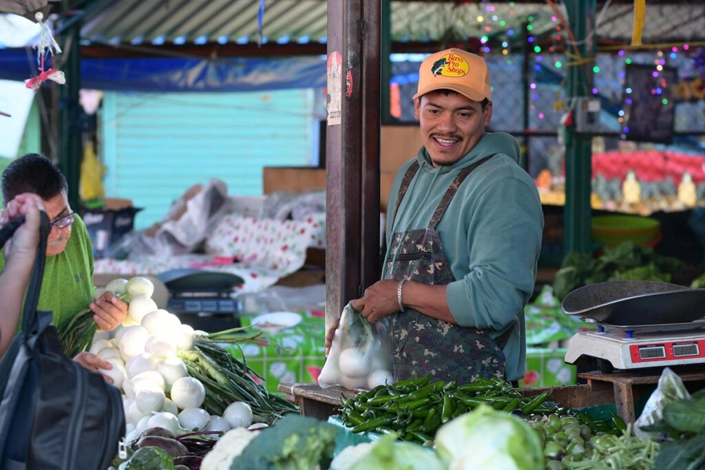 Aumenta 6.5% el precio de canasta alimentaria en zonas urbanas de México