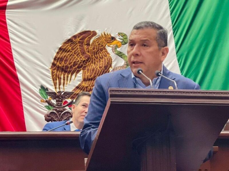 Barragán propone compensar vehículos dañados por violencia en Michoacán
