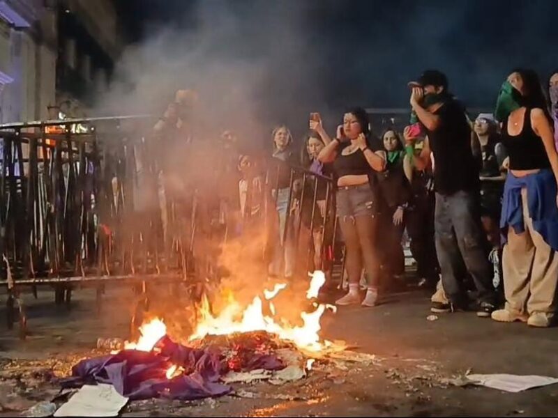 Bedolla reporta “saldo blanco” tras marchas del 8M en Michoacán