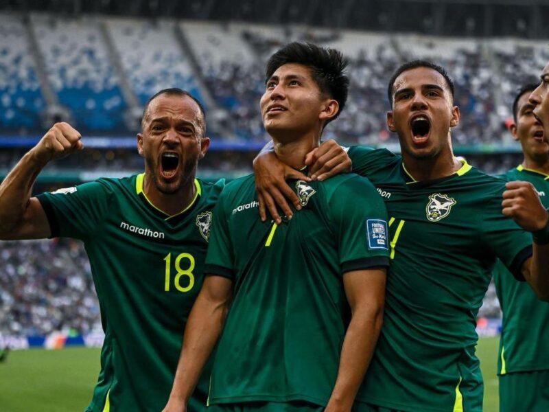Bolivia con medio boleto a la Copa del Mundo 2026 al vencer 2-1 a Surinam