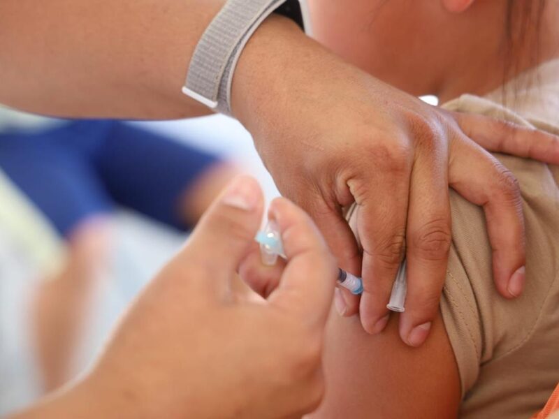 Brigadas para vacunación llegarán a escuelas de 18 municipios de Michoacán
