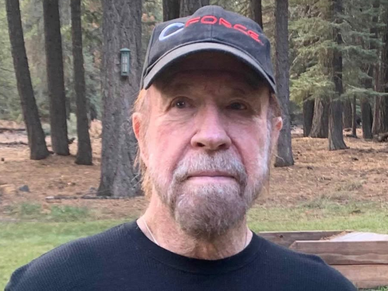 Chuck Norris hospitalizado de emergencia en Hawái El legendario actor