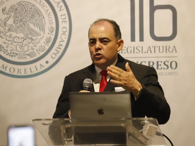 Con Plan B, avizora presidente de Congreso de Michoacán despidos masivos de personal