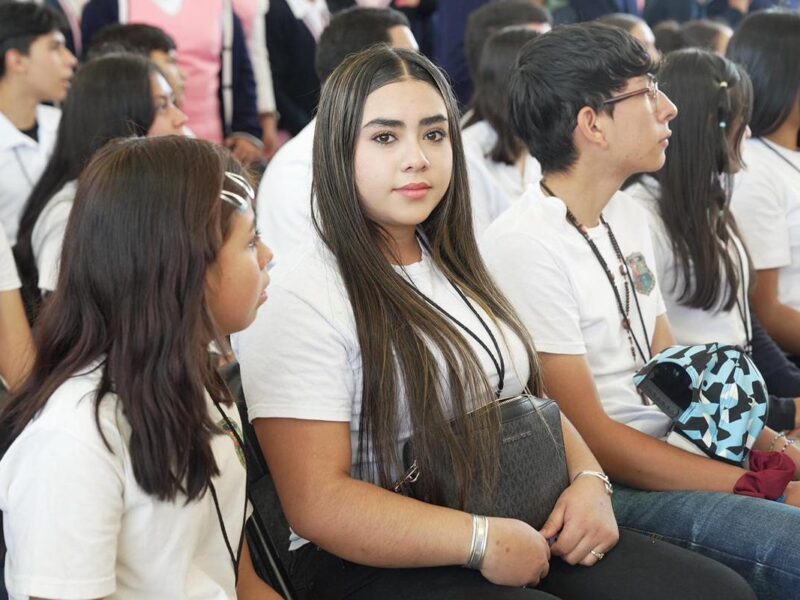 Con Plan Michoacán, avanza expansión del bachillerato nacional