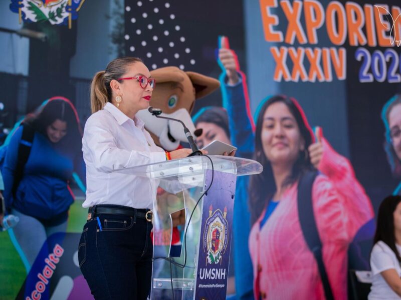 convoca Yarabí Ávila a estudiantes de bachillerato de UMSNH guiarse por su vocación