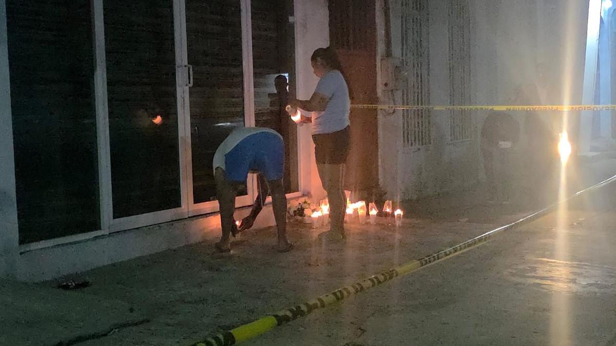 Dolor, incredulidad y luto se vive en el puerto de Lázaro Cárdenas tras ataque a dos mujeres en colegio privado-1