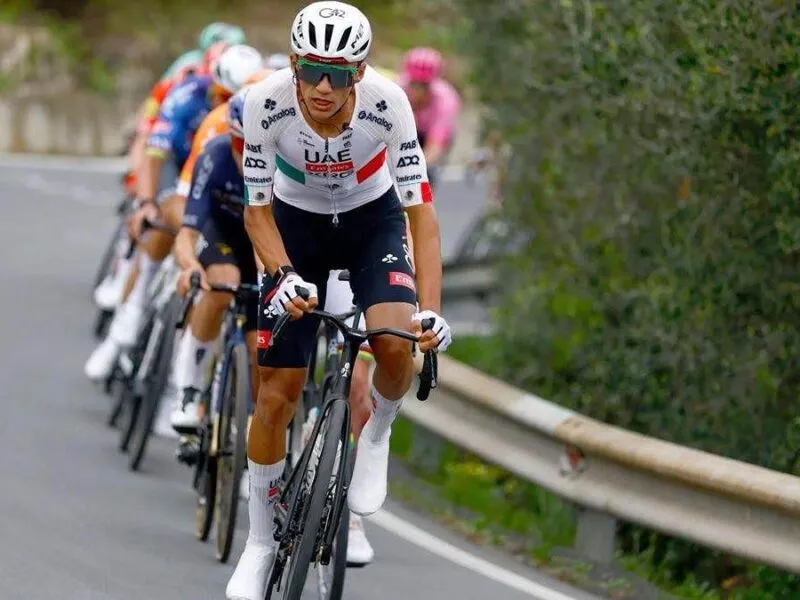 El mexicano Isaac del Toro, trepa al segundo mejor ciclista del mundo en el ranking UCI 2026