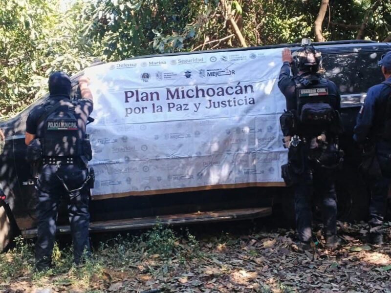 Elementos de seguridad incautan camioneta blindada; habría operada por grupo delictivo