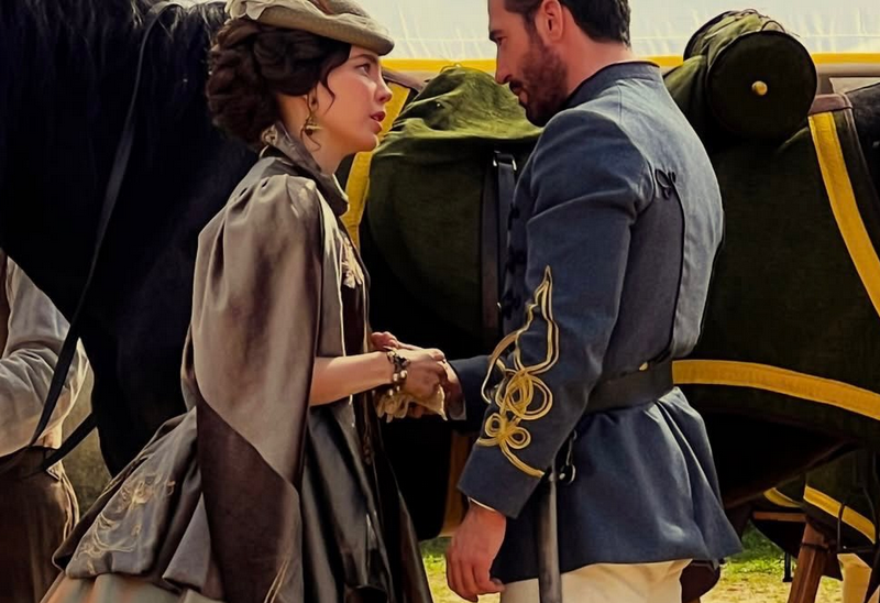 Filtran imágenes de Belinda como emperatriz Carlota; primeras fotos del rodaje salen a la luz